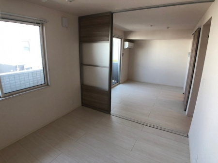 熊本市東区長嶺東５丁目のアパートの居間・リビング