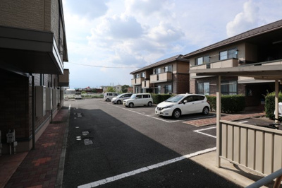 【駐車場】 | ロイヤルタウン蓬沢B