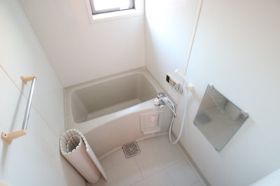 【浴室】 | ステーションハウスリブB