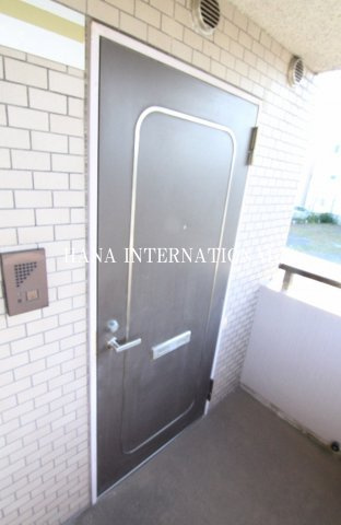 ジョイフル浦安の玄関