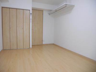 フラッティ壬生坊城の寝室|洋室