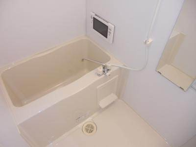 フラッティ壬生坊城の浴室|浴室ＴＶ付