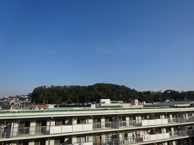 【展望】 | マンションアルブル | お部屋のある４階共有廊下からの眺めです