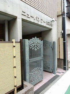 【エントランス】 | ゆとりのあるエントランスです