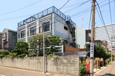 【外観】 | 田中マンション | 閑静な住宅街に立地する日当たり良好な物件です。