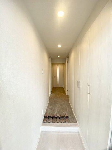 ファミリータウン東陽　E棟　7階　リ　ノベーション済の玄関