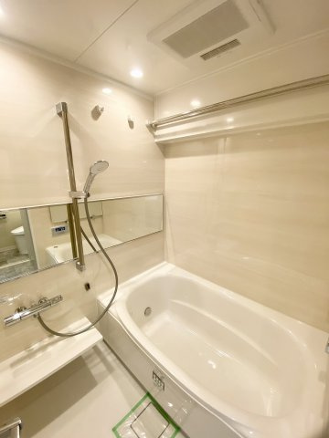 ファミリータウン東陽　E棟　7階　リ　ノベーション済の浴室
