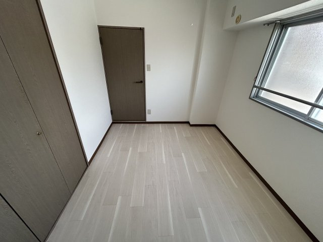 ハイツサンラックの洋室