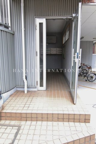 バーミリオン市川のエントランス|エントランス