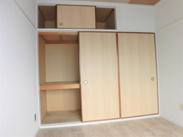 森産ビルの収納