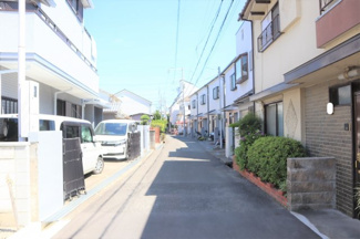 【前面道路含む現地写真】