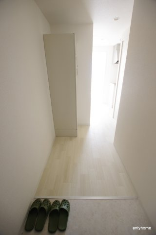 エストゥルースプラス大阪福島　仲介手数料無料の内装