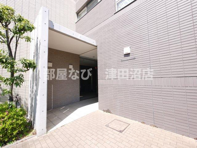 プレアデス津田沼のエントランス|毎日通るエントランスはこのようになっています