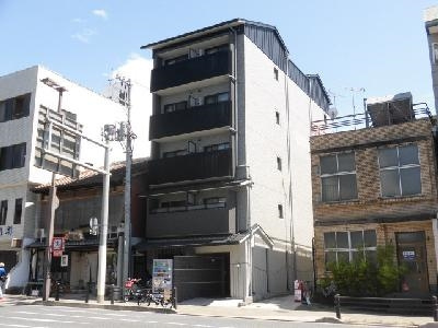 J＆N三条神宮前（旧ショナボール三条神宮前）の外観