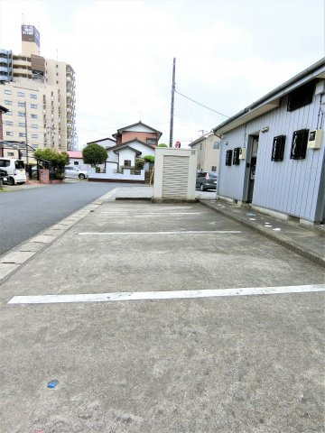 パークサイドの駐車場