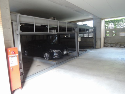 【駐車場】 | モア・クレストアクゼス新横浜