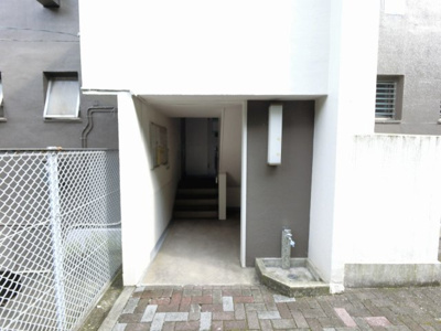 【エントランス】 | 屏風ヶ浦住宅1号棟 | エントランス部分