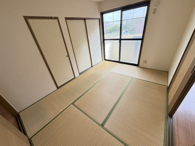 シャルマンハイツの和室