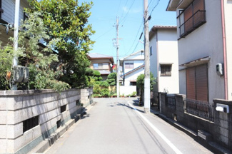 【前面道路含む現地写真】