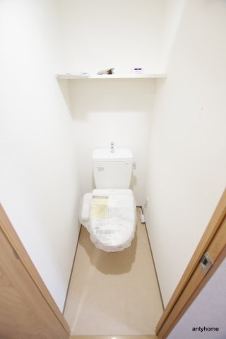 Y&Rino Residence　仲介手数料無料のトイレ