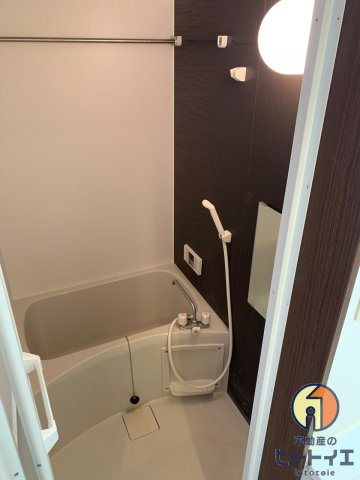 広川426ガーデンシティの浴室|落ち着いた空間のお風呂です