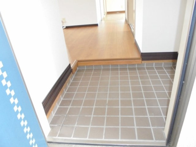 【エントランス】 | ファミーユ新涯