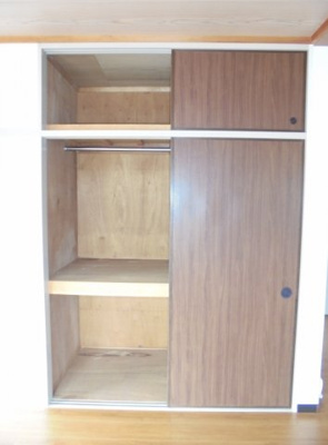 【その他】 | ファミーユ新涯 | ＬＤＫ収納スペース