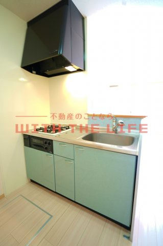 ラーン・サバーイ【10，000円キャッシュバック対象物件】のキッチン|コンパクトなキッチンで掃除もラクラク