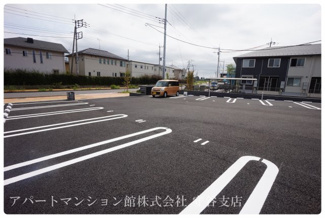 【駐車場】