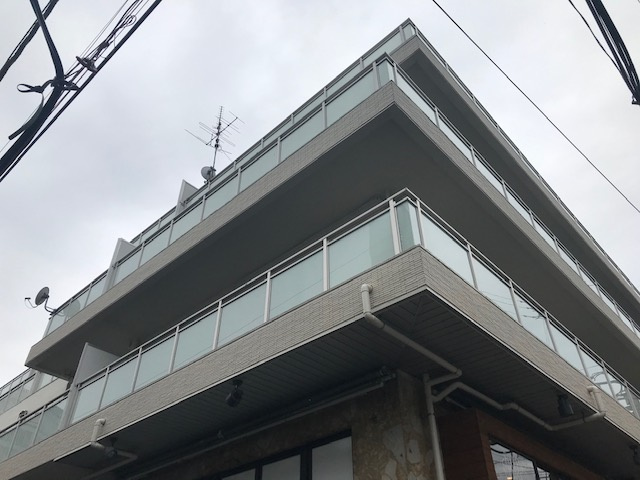神宮ハイツの外観