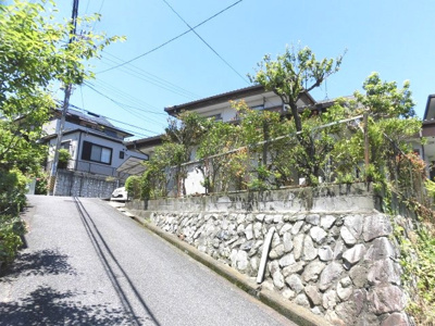 【前面道路含む現地写真】 | 大津市苗鹿2丁目13-10　中古戸建