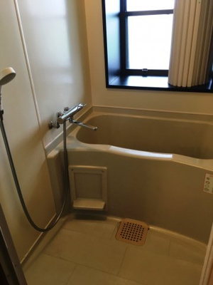 【浴室】 | シャトーコスモスⅡ | 日々の暮らしに欠かせないお風呂です