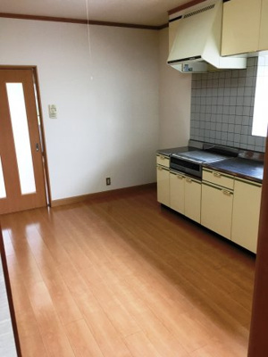 【キッチン】 | シャトーコスモスⅡ | キッチンでお料理をお楽しみください