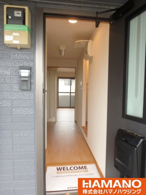 【玄関】 | ポートシャトー | 明るい玄関です