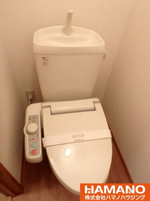 【トイレ】 | ポートシャトー | コンパクトで使いやすいトイレです