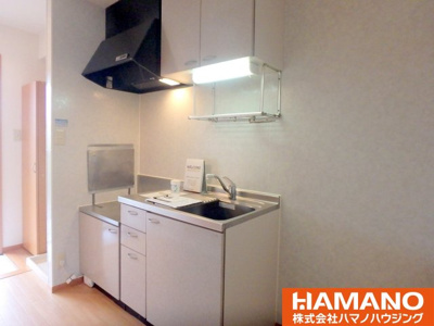 【キッチン】 | ポートシャトー | お料理しやすいキッチンです