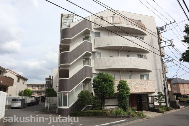 モナ―ク薬園台　１階専用庭付