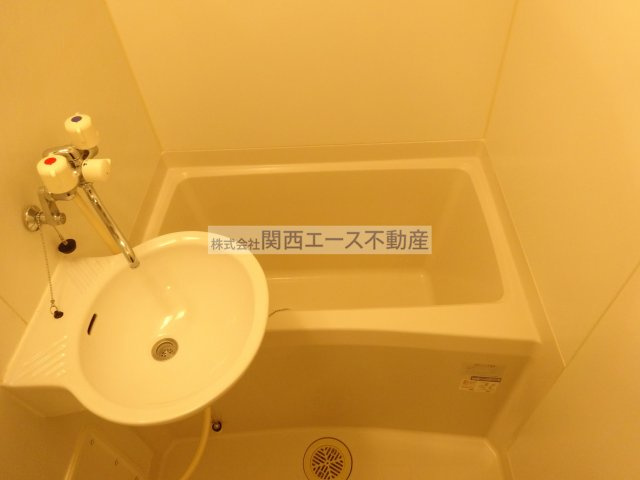 【浴室】 | レオパレスフセアジロミナミ