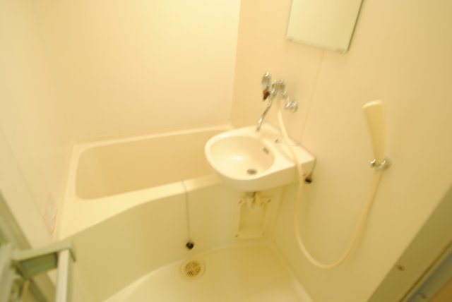 権藤ビルの浴室|イメージ写真
