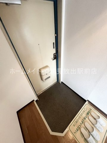 タルミハイツの玄関