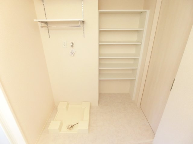 カーサ高善D棟 のその他