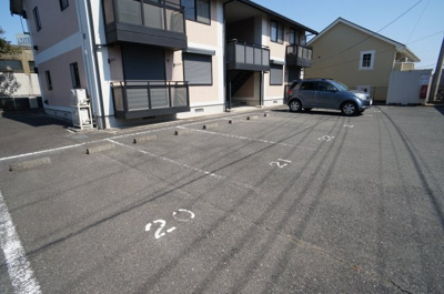 【駐車場】 | カーサ　フローレスＣ