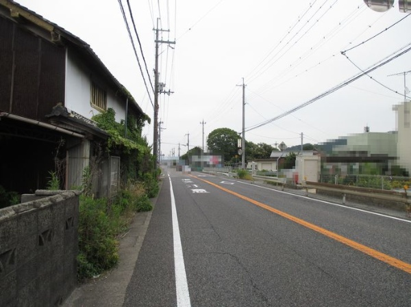 近江八幡市馬淵町　売土地の前面道路含む現地写真