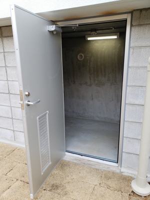 【その他共用部分】 | ザ・テラスコート英 | 荷物が多い方に嬉しいトランクルームも完備　※別途契約要