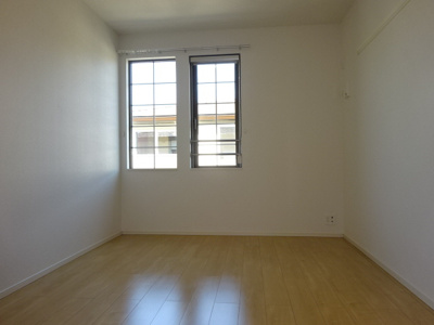 【寝室】 | アルタB | 洋室