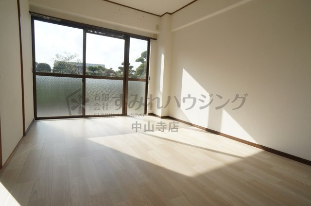 シャルムオーリンⅠの洋室