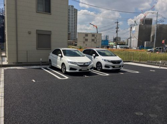【駐車場】