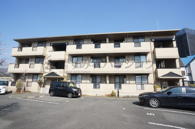 ウエストオーリンの外観