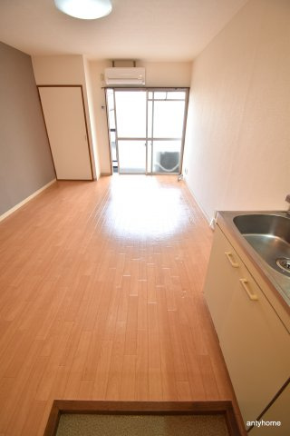 サンスリーハイツ長柄　仲介手数料無料の内装