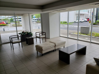 【エントランス】 | アーバンビュー渚ガーデン・タワーヴィレッジ7番館 | 広く落ち着きのあるエントランス